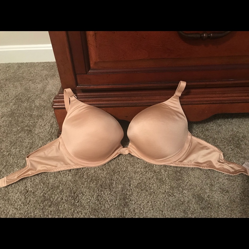 Victoria’s Secret Convertible Very Sexy Bra Nude